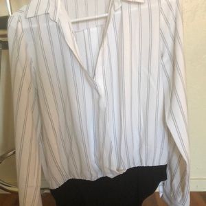 long sleeve blouse of the brand forever 21